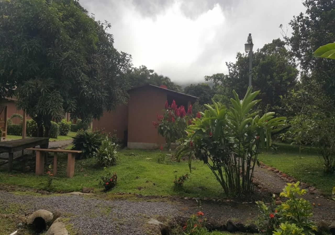Paraiso Volcano Lodge Guayabo  Zewnętrze zdjęcie